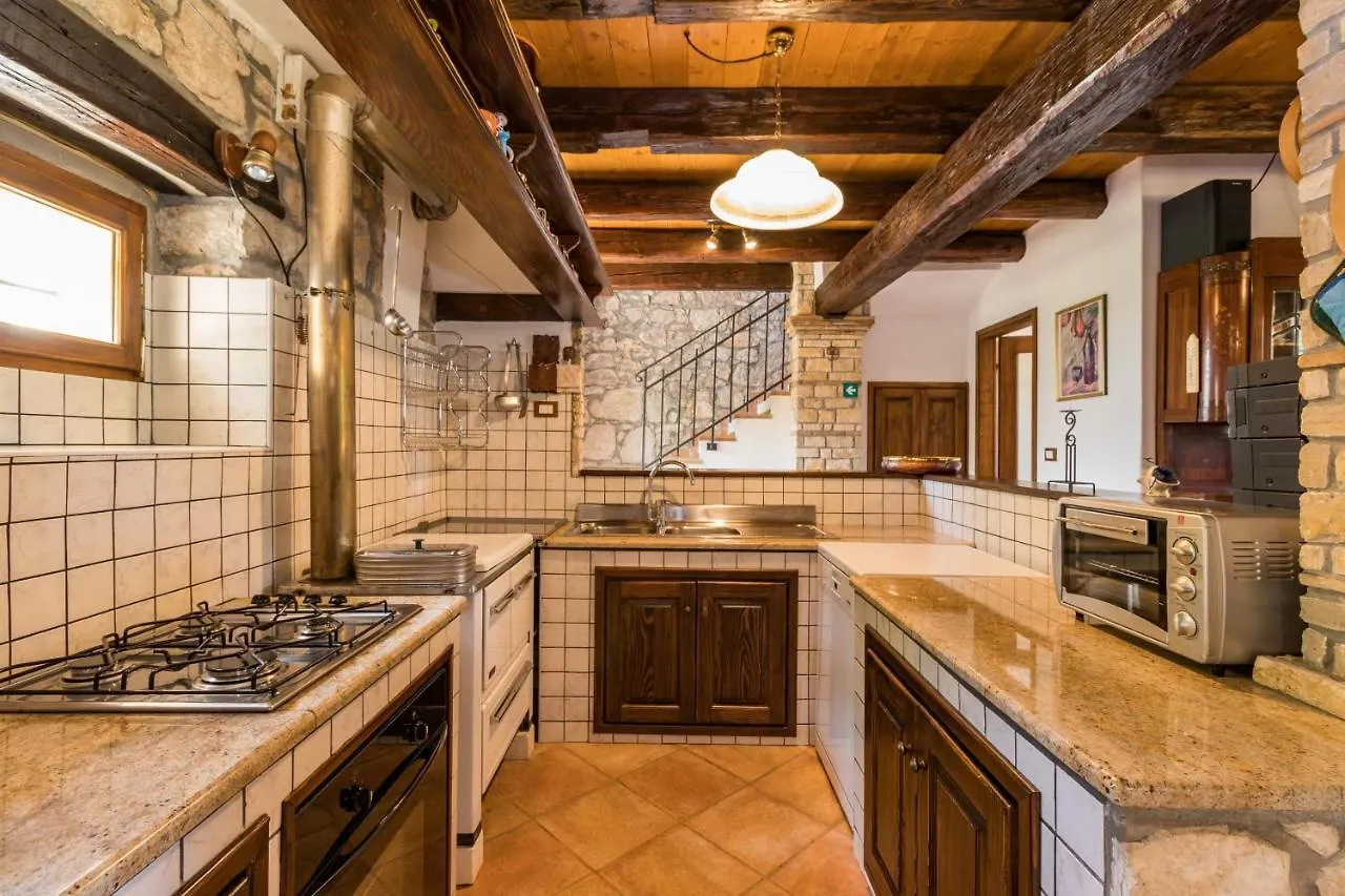 Σπίτι διακοπών Antique Istrian Home Martina Πόρετς